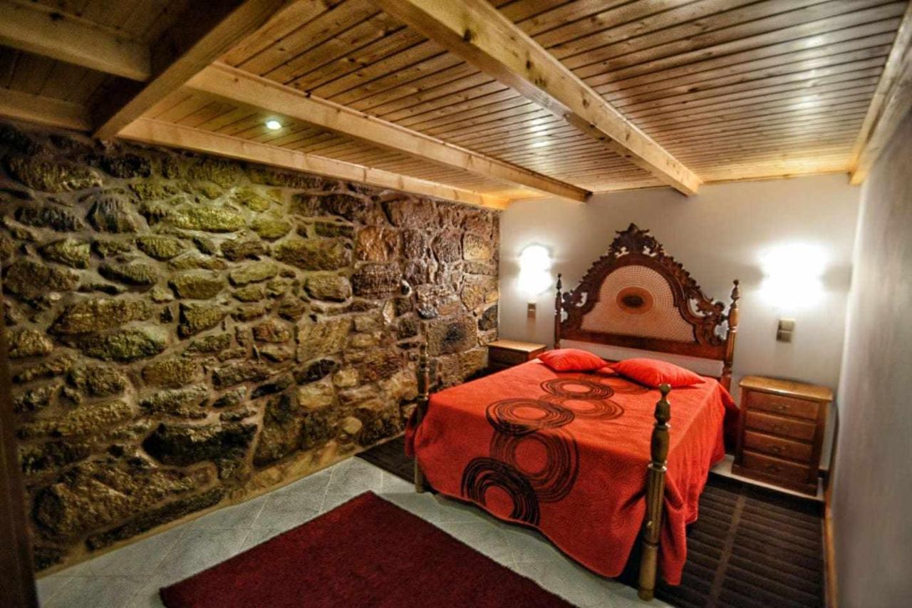 Casa Das Vinhas Camelias De Bastoturismo Rural Celorico De Basto Exterior photo
